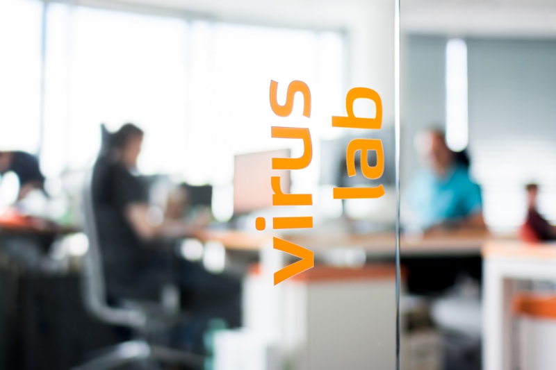 Threat analysts and malware researchers in the Avast Virus Lab detect and neutralize threats as soon as they appear. 